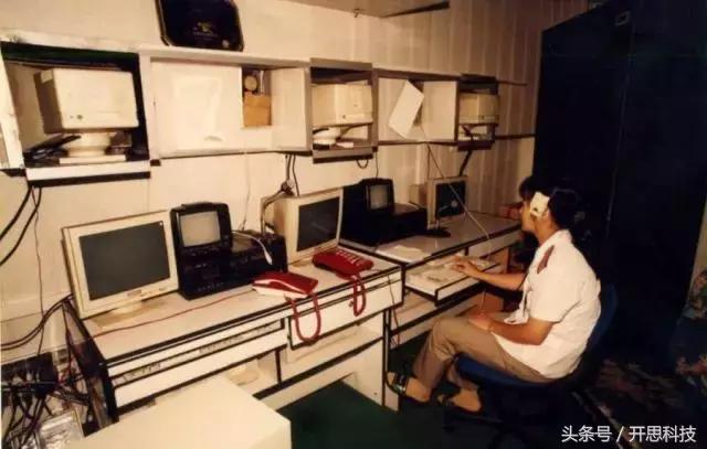 「人老了就开始喜欢怀旧」90年代的广州火车站，究竟有多恐怖？