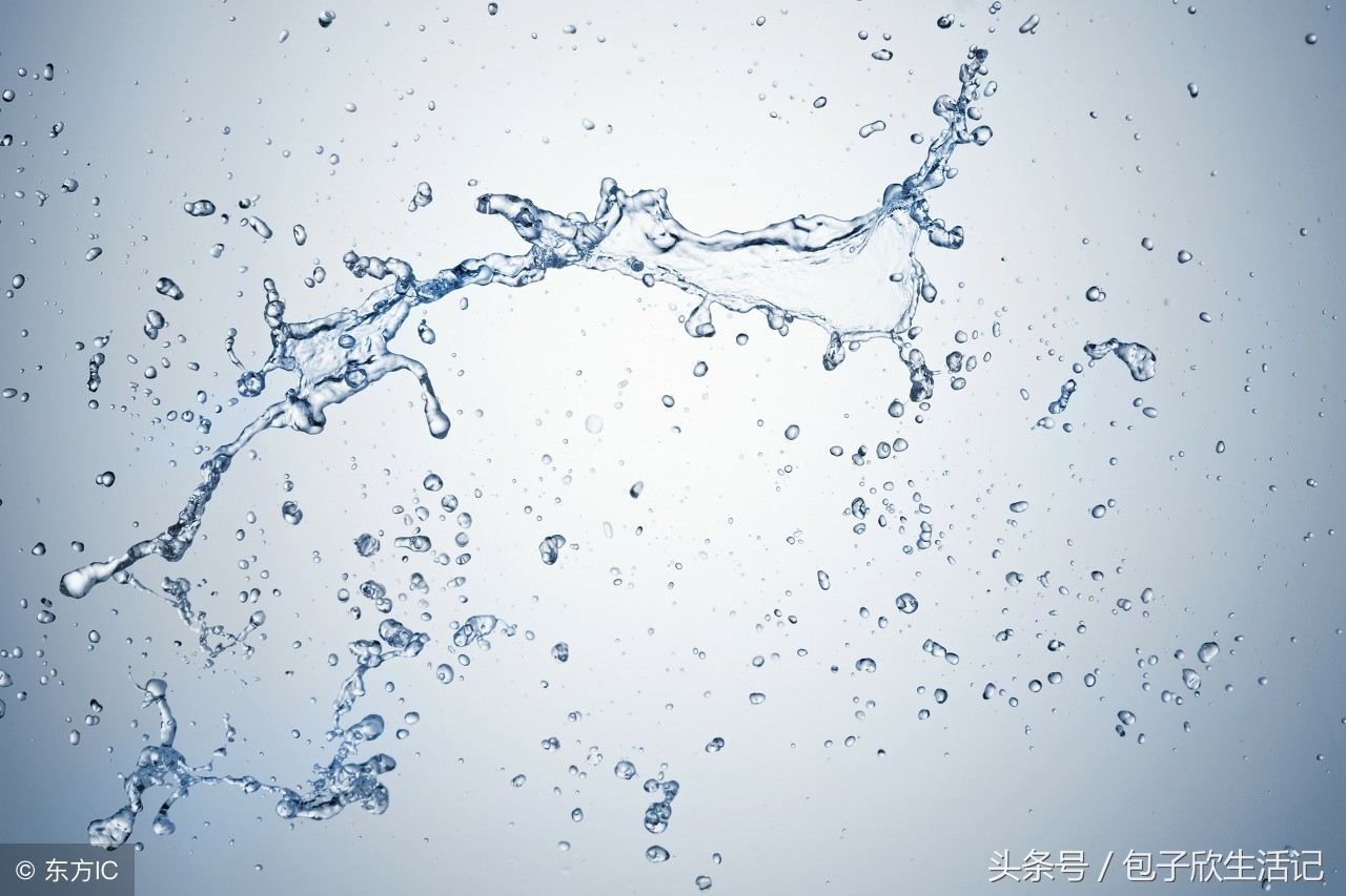 兰蔻粉水和雅诗兰黛水哪个好,兰蔻粉水适合混油皮痘痘肌吗