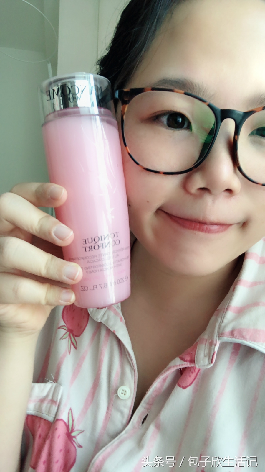 兰蔻粉水和雅诗兰黛水哪个好,兰蔻粉水适合混油皮痘痘肌吗