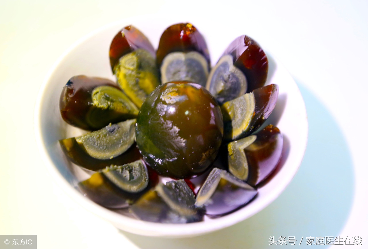 爱吃皮蛋有什么好处,爱吃皮蛋原因有哪些