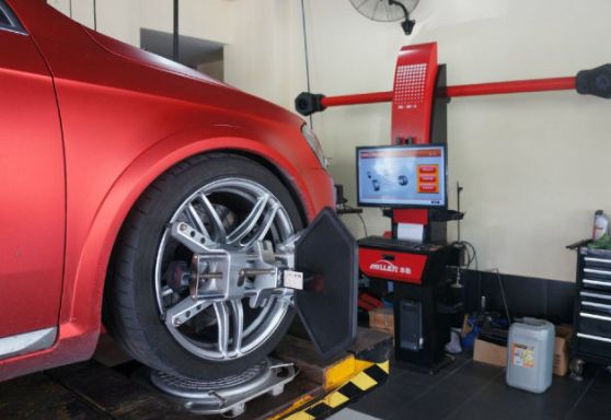 检查汽车是否跑偏,保养后车子跑偏怎么办