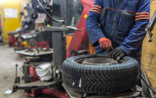 检查汽车是否跑偏,保养后车子跑偏怎么办