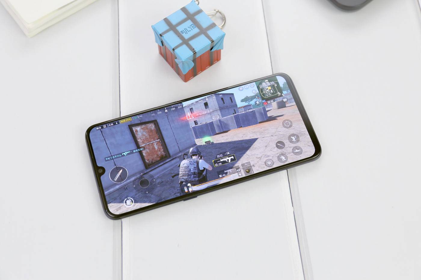 国产手机玩游戏比iPhone流畅？体验下来改变了我的看法