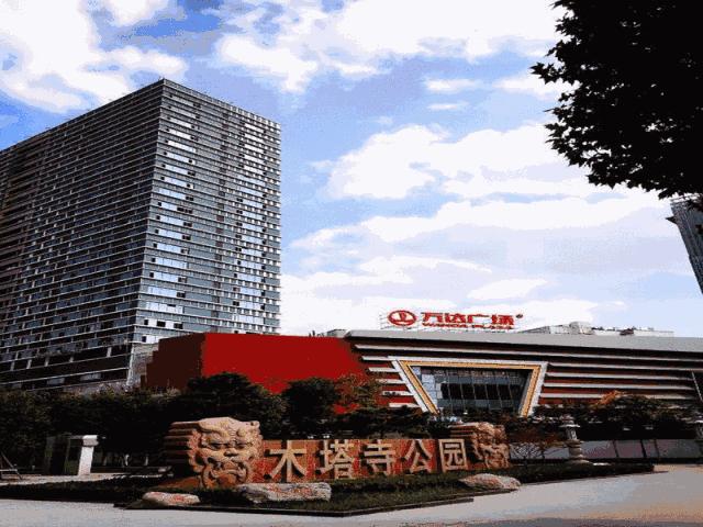 王健林重回地产定下千亿目标,王健林来洛阳签约项目啥时候动工