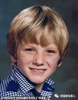 一出生就没了12个器官,一出生就没有肚脐