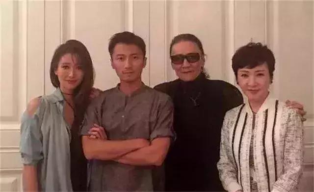 谭咏麟谢霆锋谈王杰,谢霆锋冯德伦冷酷