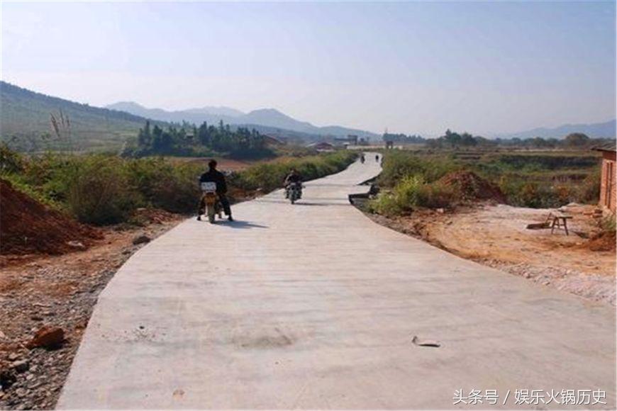 老人说门前有横路子孙享富贵,门口有横路子孙多富贵的说说