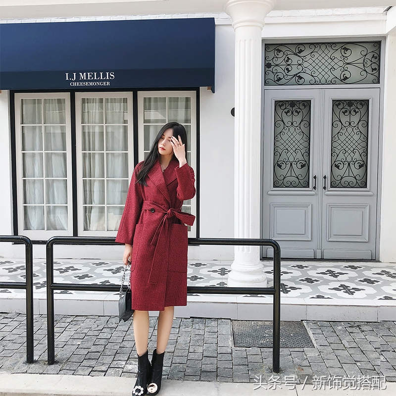 时装搭配·ifashion｜千鸟格毛呢大衣，精致的小翻领设计，新颖时尚