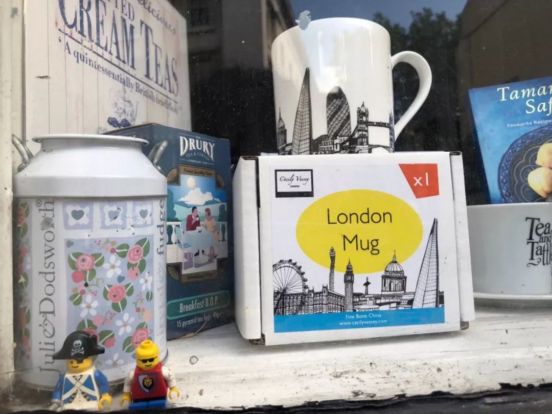 我们深度测评了8家英国书店，回国的行李全部超重