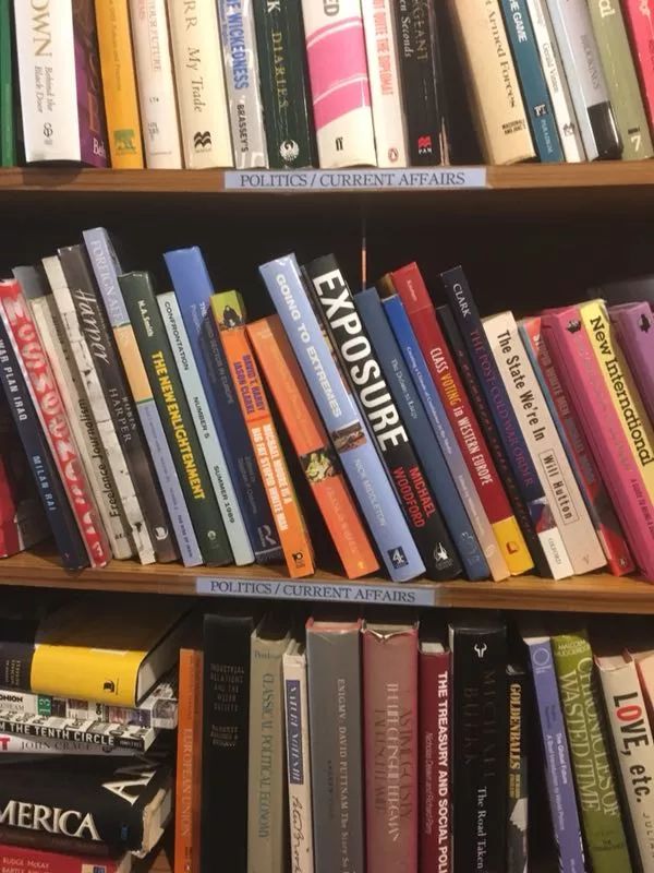 我们深度测评了8家英国书店，回国的行李全部超重