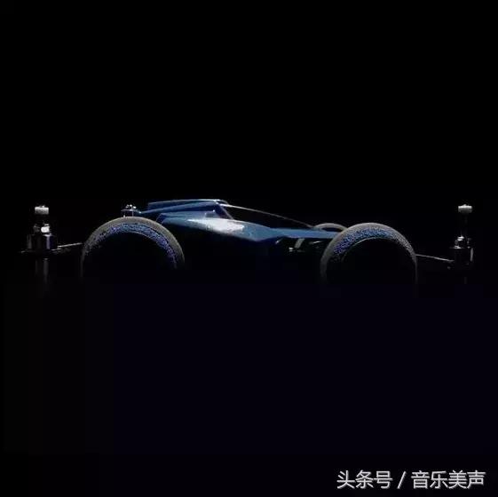 每天2小时练吉他能成什么水平,吉他菜鸟弹奏