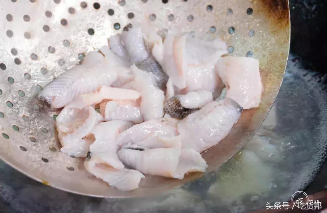 朋友叫我跟他去蹭饭,朋友喊我去蹭饭