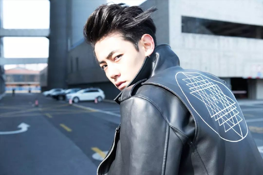 不同脸型的男士如何选发型？照着做，帅气翻倍！