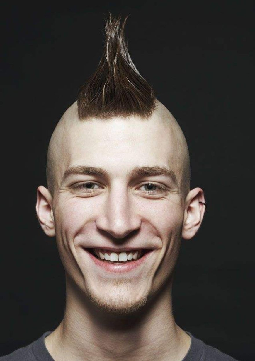 不同脸型的男士如何选发型？照着做，帅气翻倍！