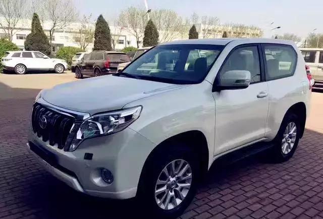 途乐与普拉多对比照片,一汽丰田普拉多3.5和途乐哪个好