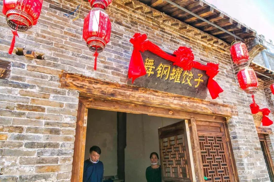 郑州足球小镇2019,郑州足球小镇有真草足球场吗