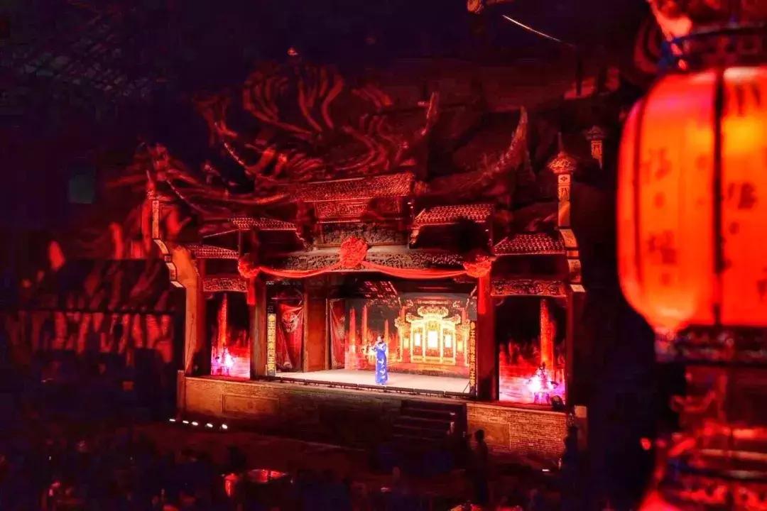 郑州足球小镇2019,郑州足球小镇有真草足球场吗