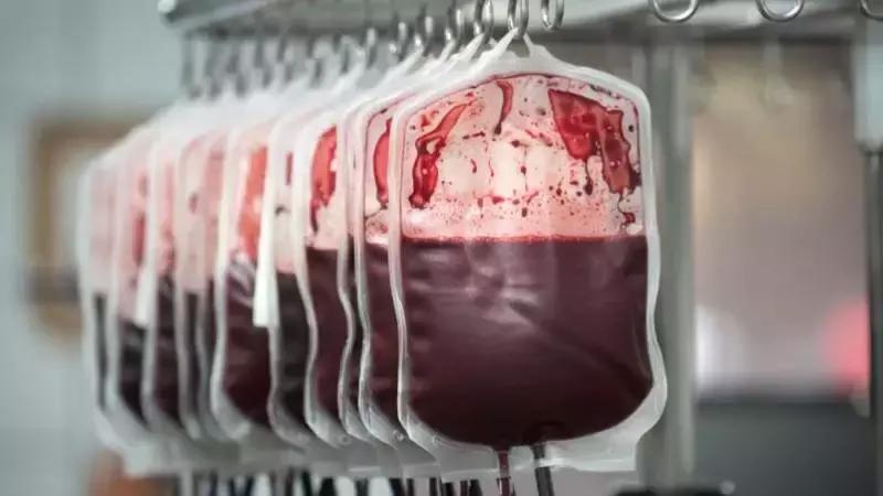 英国从美国买血浆,致数千人感染丙肝艾滋,谁该负责?