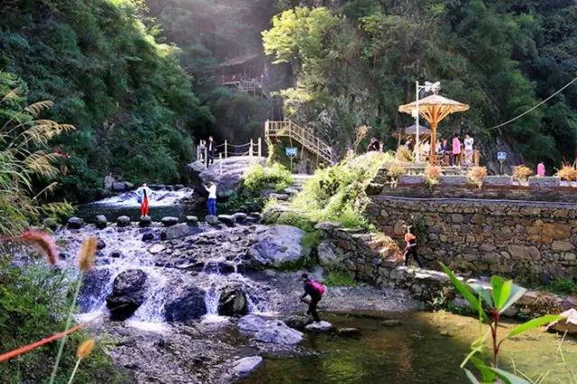 竹溪山庄旅游攻略,竹溪夯土小镇自驾最佳旅游攻略