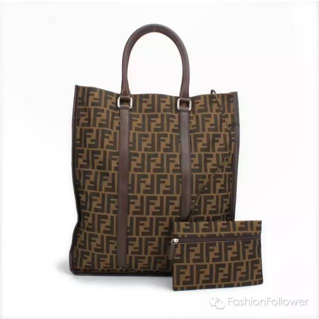 各大奢侈品牌奇形怪状的包,哪个更有趣?