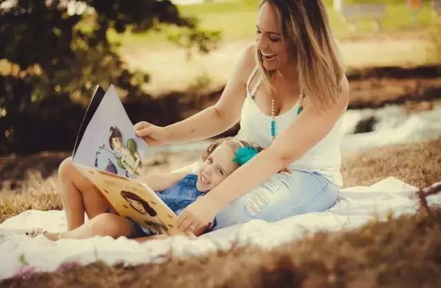 英语单词自然发音的28条拼读规则,draw自然拼读法怎么发音