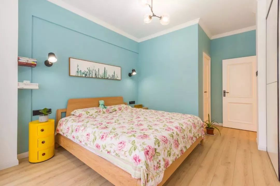 床头不能靠窗户的说法你信吗,床头不能朝西朝南又是窗户怎么办