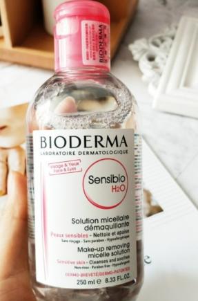 卸妆效果很好的卸妆水,卸妆不彻底有什么危害