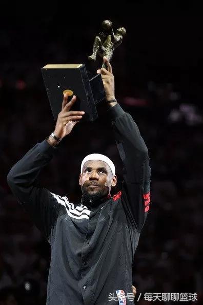 勒布朗詹姆斯生涯全回顾,勒布朗詹姆斯骑士生涯扣篮