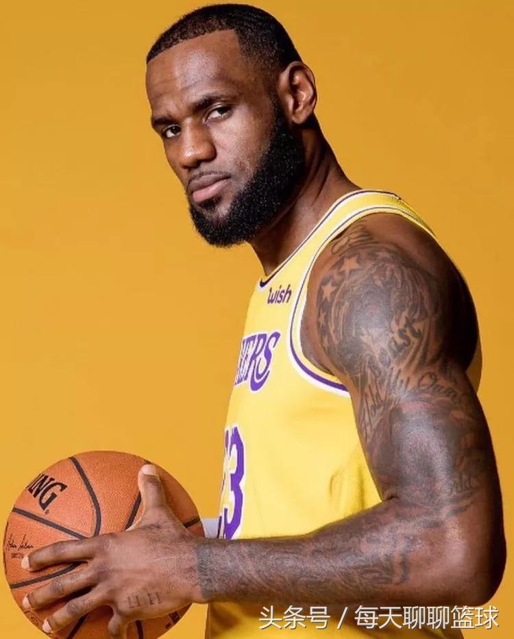 勒布朗詹姆斯生涯全回顾,勒布朗詹姆斯骑士生涯扣篮