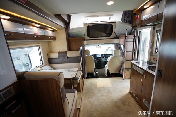 ad02,20万左右依维柯欧胜房车c型房车