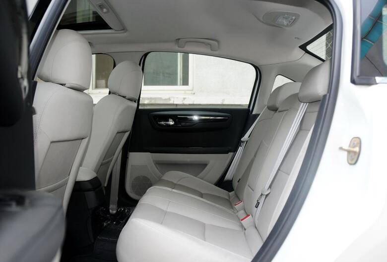 世嘉和飞度哪个值得入手,13年和15年飞度