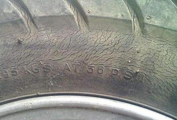 轮胎多久需要换一次气,轮胎一般什么时候更换合适