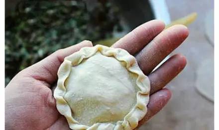 学会包饺子简单又好吃,教你包饺子好看又好吃