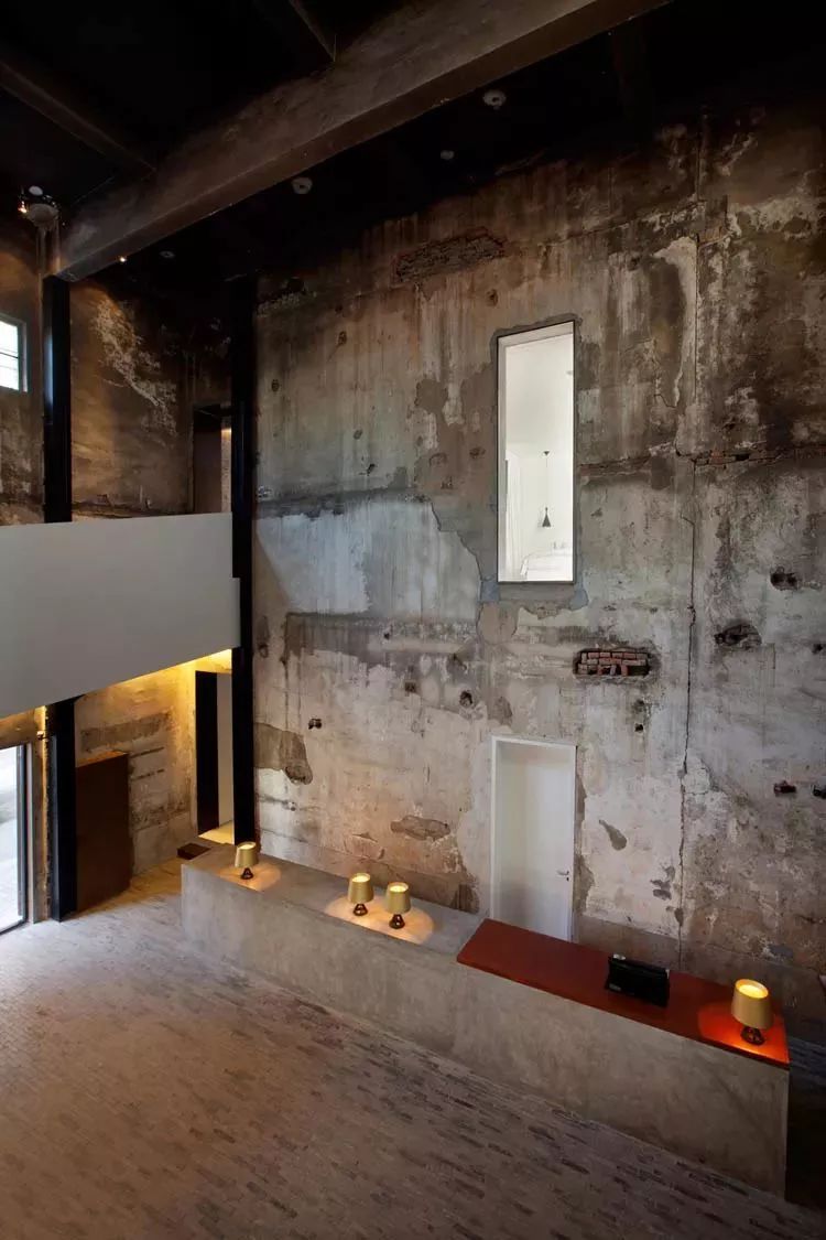 一年能赚10多万的民宿什么样,一年赚上千万的餐厅