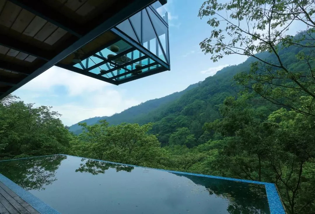 一年能赚10多万的民宿什么样,一年赚上千万的餐厅