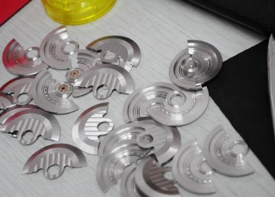 瑞士查扣劳力士,瑞士查获广州60吨名表事件