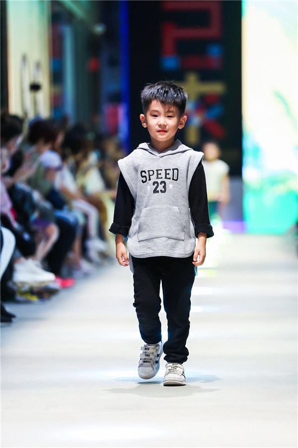 森马服饰和巴拉巴拉是一个公司吗,森马服饰旗下儿童品牌有哪些