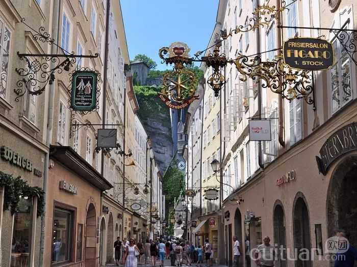 「游游」2月23日发！粉丝价459欧起！东欧六国九日壮丽情怀之旅！