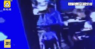 带孩子去外面吃饭应该坐哪里,带孩子外面吃饭怎么样才不玩手机