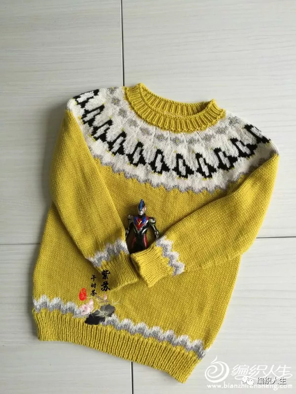儿童开扣提花毛衣圆肩毛衣图解,提花从上往下黄色儿童毛衣图解