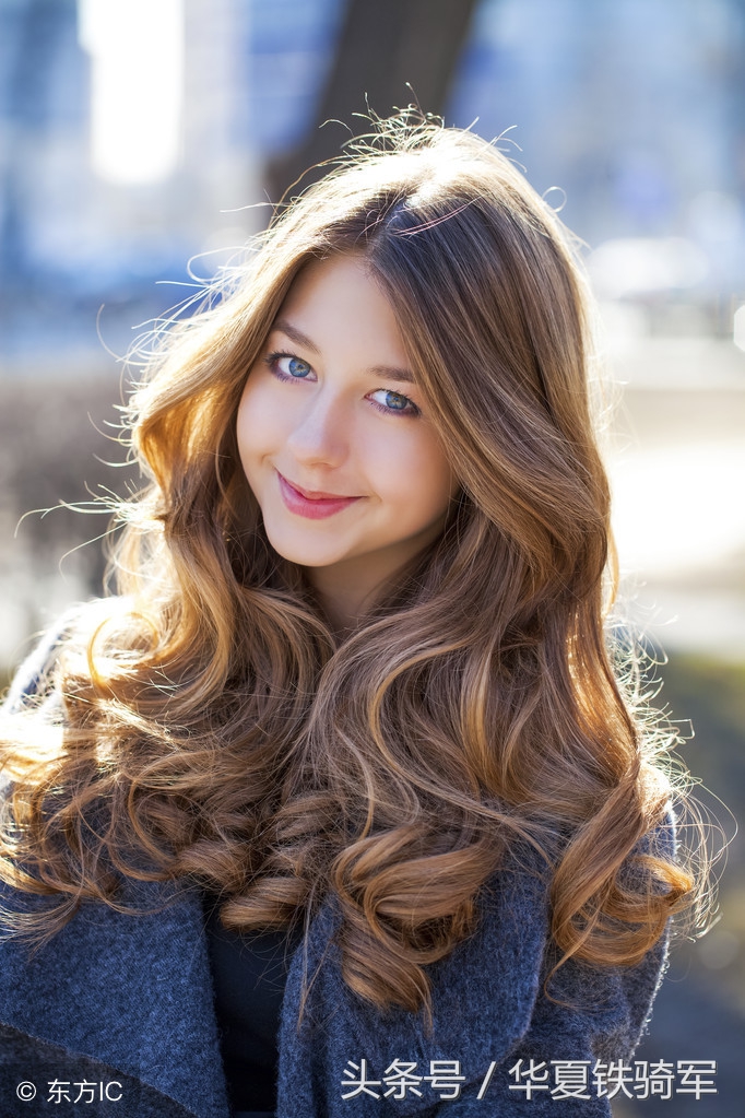 约会女生会刻意打扮吗,女人约会该怎么打扮