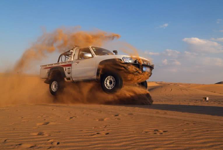 23款途乐无敌舰队和猛禽怎么选,猛禽f150和途乐哪个越野好