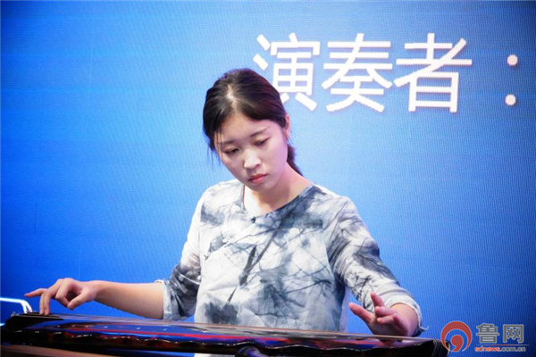 古意松风自清音,瑶琴雅韵醉天涯——“博琴雅韵”金秋赏乐会在青博上演