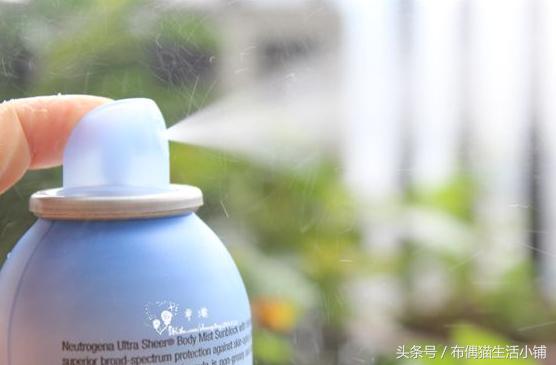 到底是先涂防晒霜还是先涂隔离霜,是先涂防晒霜好还是先涂隔离霜好