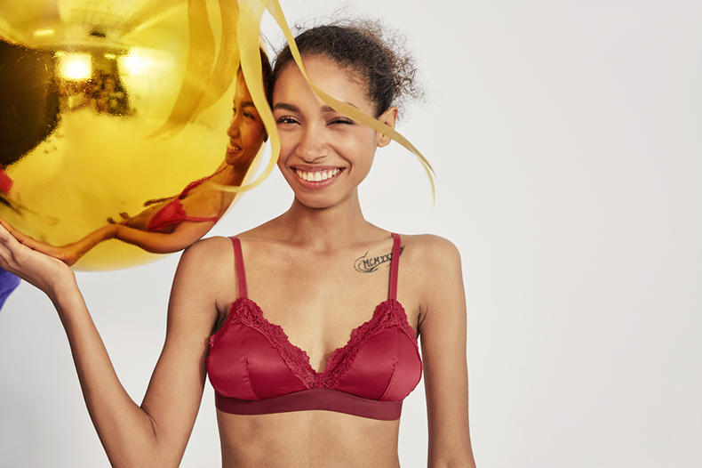 纯棉内衣与无痕内衣,传统内衣无肩带穿法