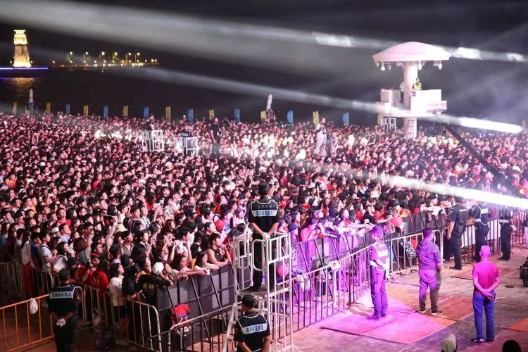 你没见过的七彩沙滩,最动听的沙滩音乐节