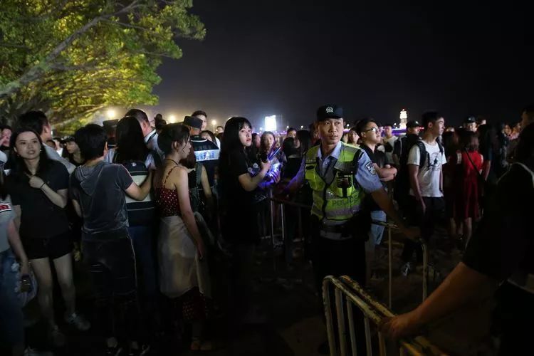 你没见过的七彩沙滩,最动听的沙滩音乐节