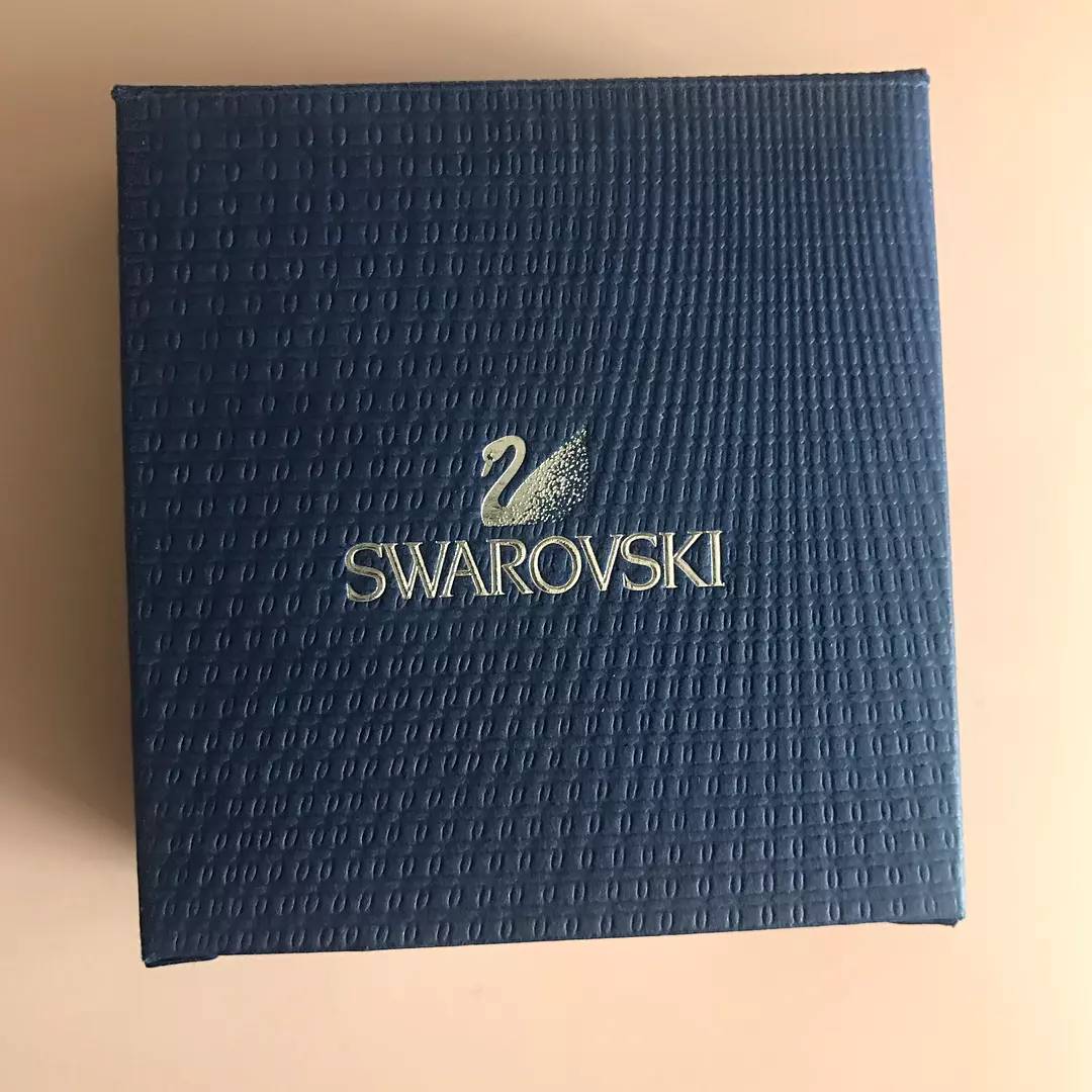 几招教你鉴定施华洛世奇,你真的会挑选异形钻吗