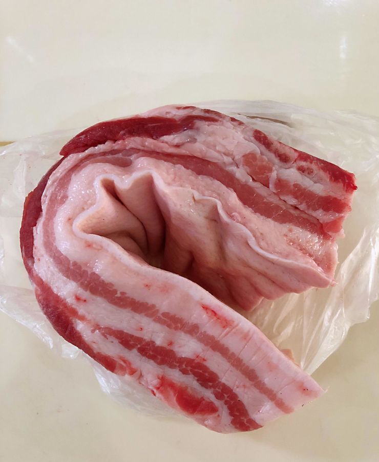 放腐乳的红烧肉和炒糖色的区别,桂花红烧肉和腐乳红烧肉哪个好吃