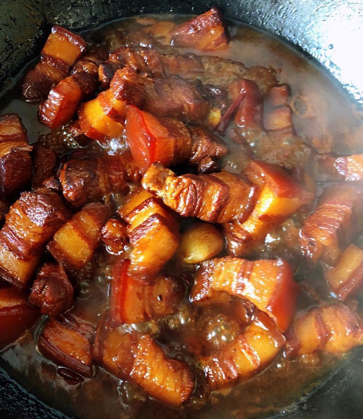 放腐乳的红烧肉和炒糖色的区别,桂花红烧肉和腐乳红烧肉哪个好吃